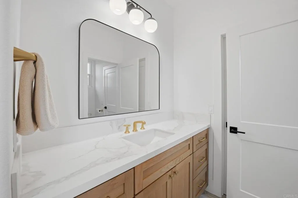https://cdn.realtyfeed.com/cdn/127/306719658/e9132a3492f6d8b2d8c53b73e2589dc3.webp