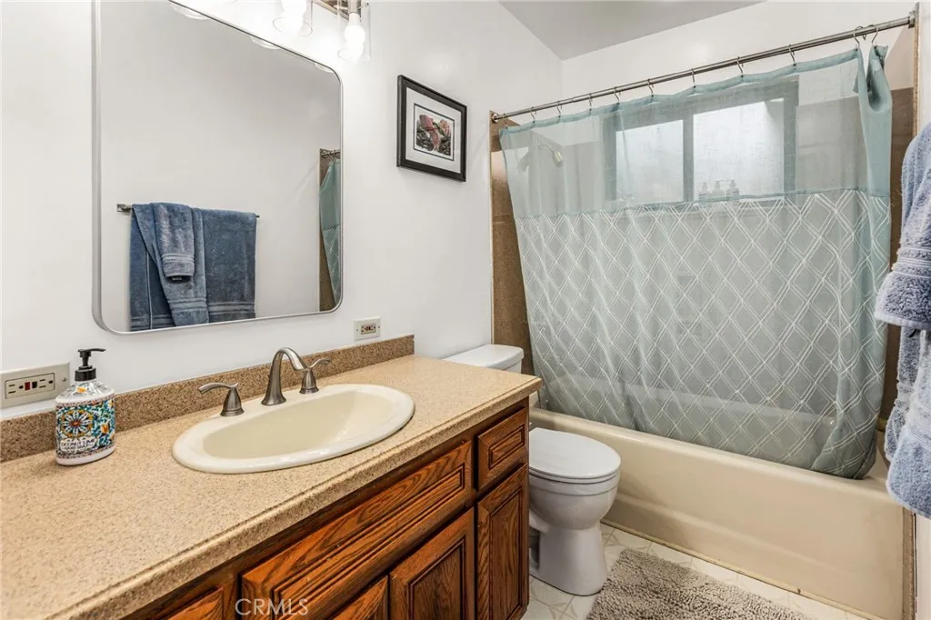https://cdn.realtyfeed.com/cdn/127/306719701/2fef943f2ddd9c083317005993a067db.webp