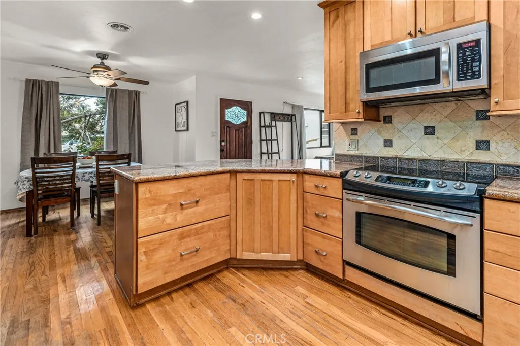 https://cdn.realtyfeed.com/cdn/127/306719701/c60891cb5c85e39e76ca23610ae23017.webp