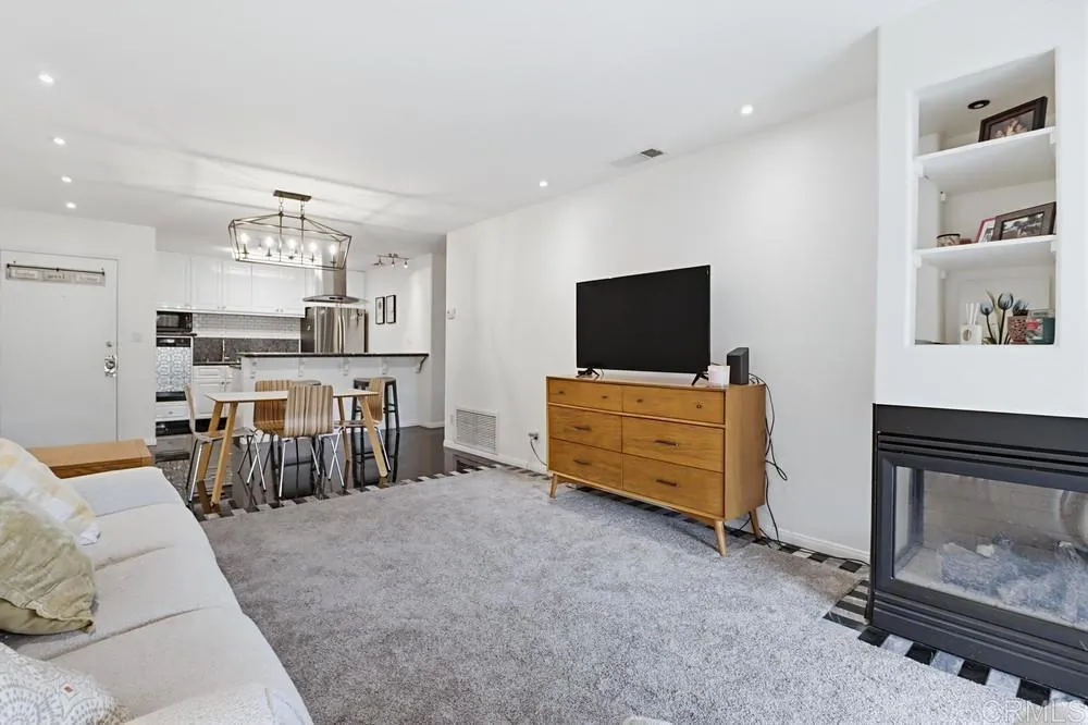 https://cdn.realtyfeed.com/cdn/127/306719712/55f1b9a8fcc736ffdc532cde0bb9cdec.webp