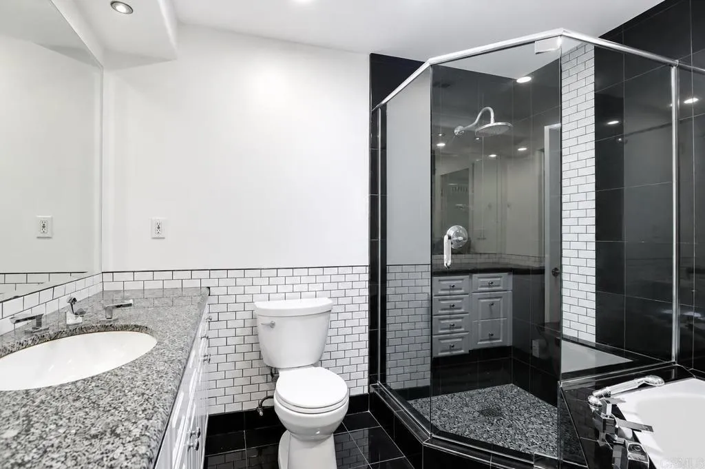 https://cdn.realtyfeed.com/cdn/127/306719712/acb56f8a277f12576905c04c7d5ef34c.webp