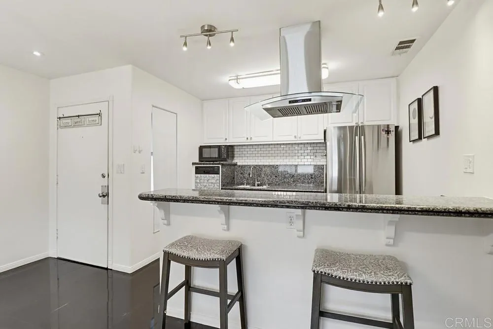 https://cdn.realtyfeed.com/cdn/127/306719712/da279978e577bfd1a67c7947f6dad832.webp