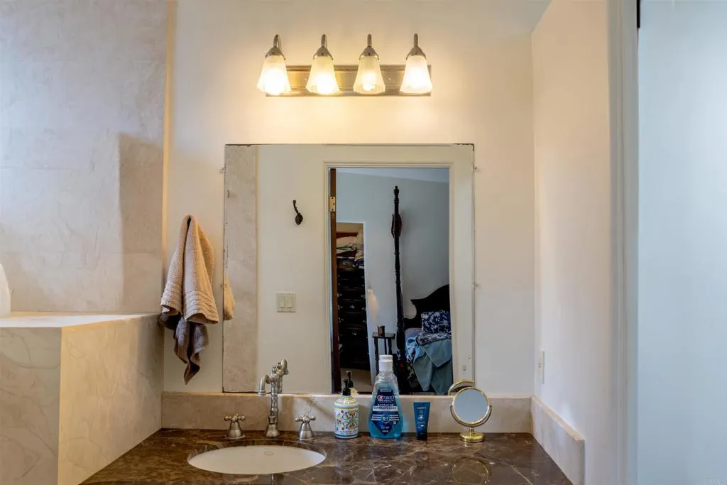 https://cdn.realtyfeed.com/cdn/127/306719721/9c4565d8605171b31436efcd3a067860.webp