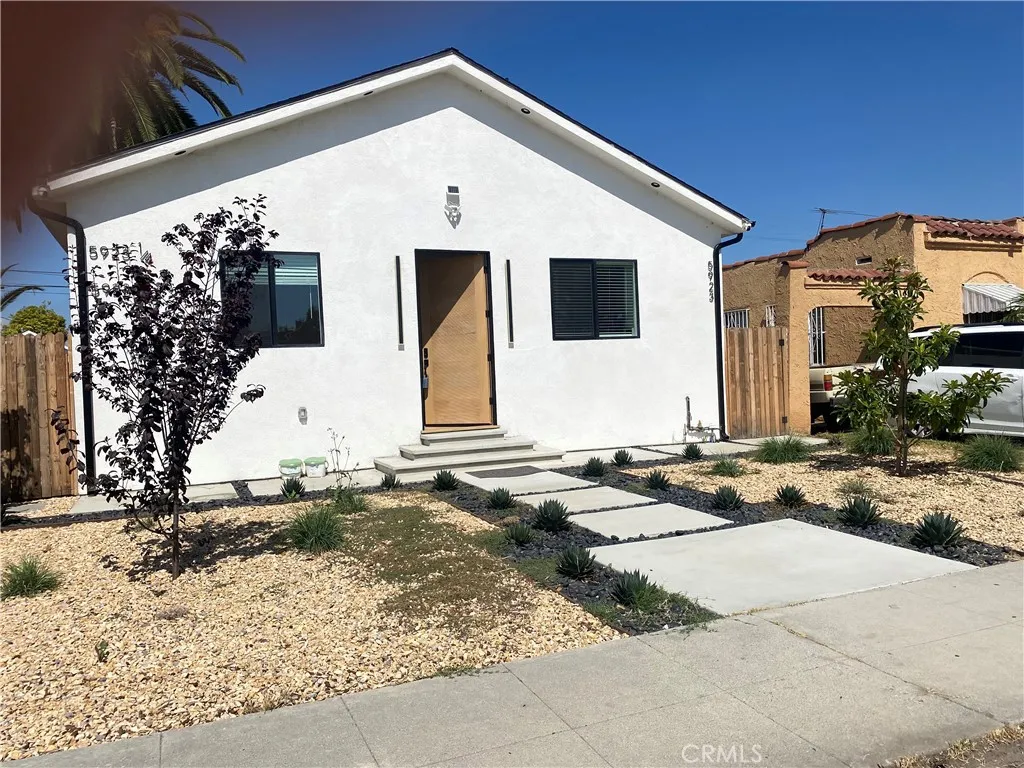 Los Angeles, CA 90047