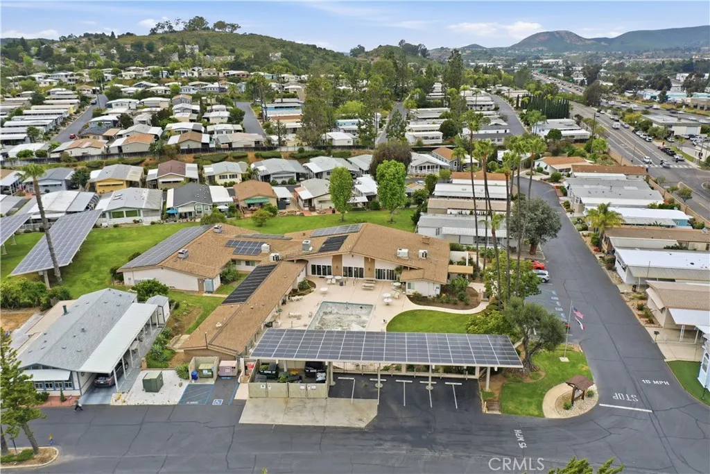 https://cdn.realtyfeed.com/cdn/127/306719753/efbcf4cde88907f437c1e152cfce2c16.webp
