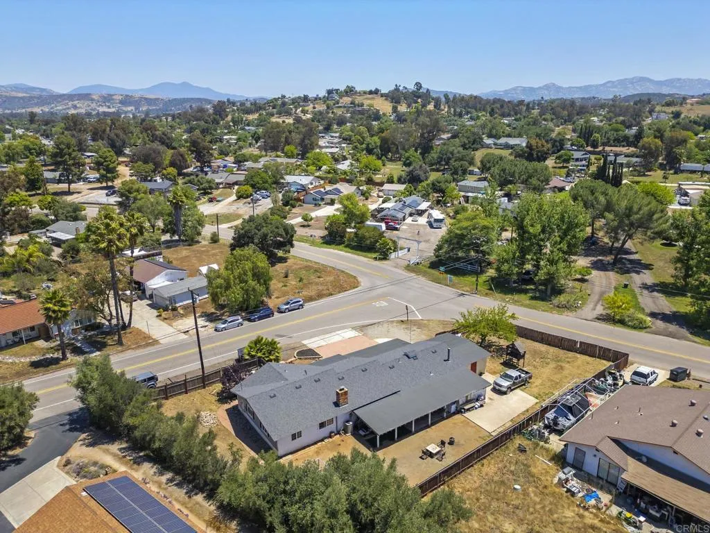 https://cdn.realtyfeed.com/cdn/127/306719756/0abbfc181718e5256f0247e9f958f8ce.webp
