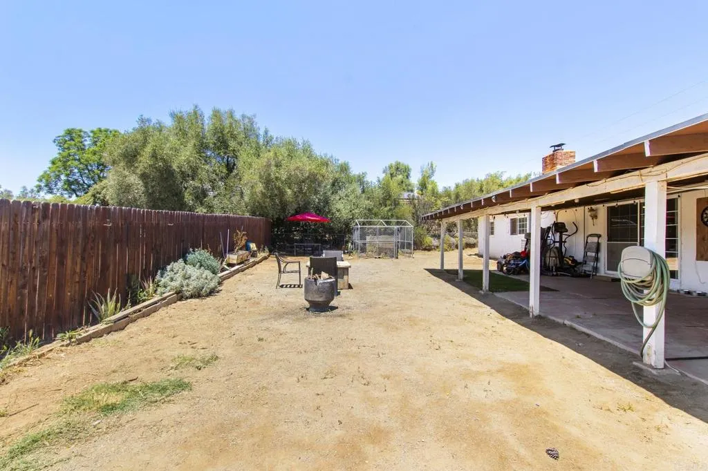 https://cdn.realtyfeed.com/cdn/127/306719756/553dd972705afc3aac78ad7b6fb75e64.webp