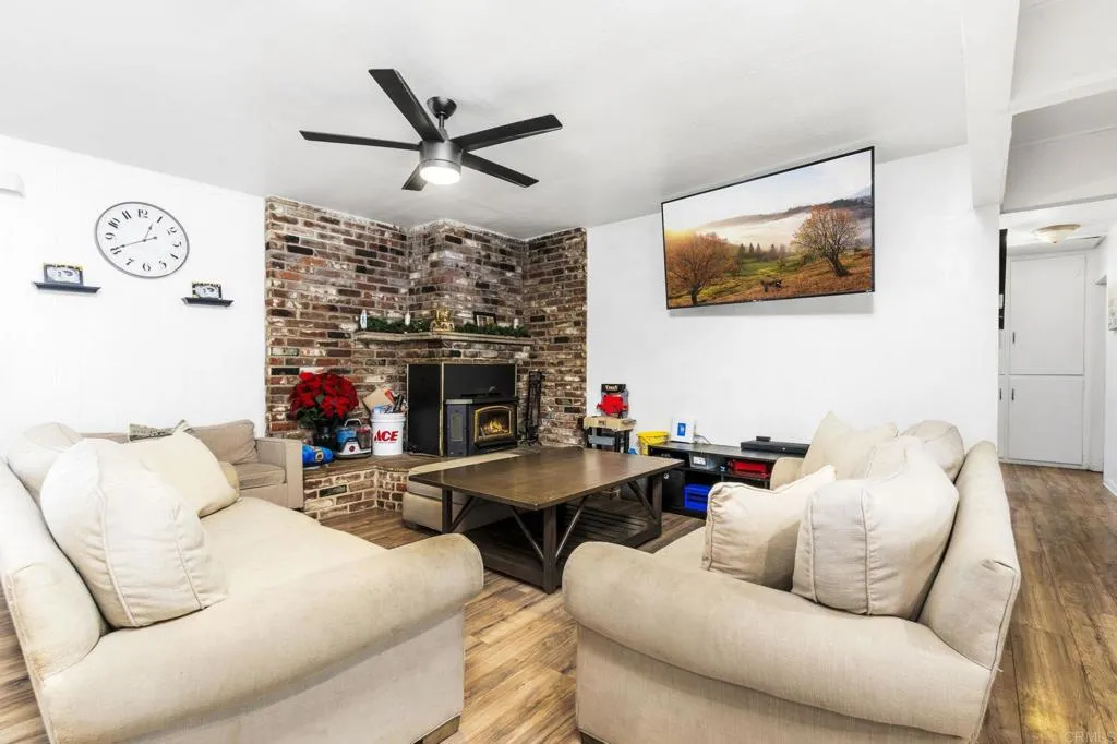 https://cdn.realtyfeed.com/cdn/127/306719756/6cfd72b42dc6f048275fa3aeb2054b85.webp