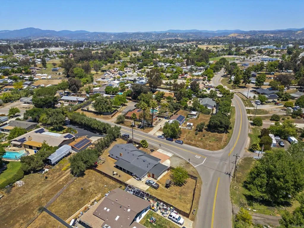 https://cdn.realtyfeed.com/cdn/127/306719756/b0287b3a2f7c3b984d255667640d7d0d.webp