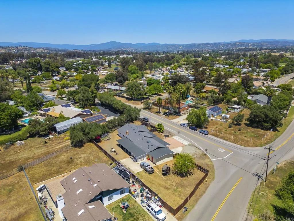 https://cdn.realtyfeed.com/cdn/127/306719756/d6743d94bc7352d2c2acaeba42033546.webp