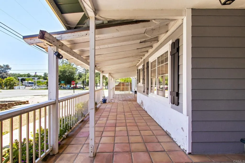 https://cdn.realtyfeed.com/cdn/127/306719756/f725524bf178091426ae388d6849379e.webp
