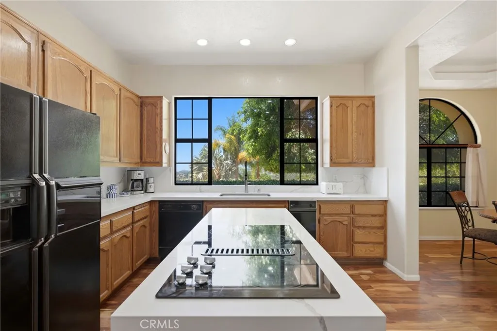 https://cdn.realtyfeed.com/cdn/127/306719758/21ff333aff76162ad06c46608befb3e1.webp