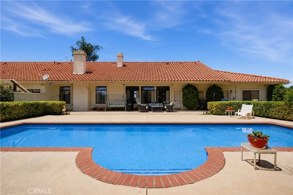 https://cdn.realtyfeed.com/cdn/127/306719758/8768c114166f3cb03b0243ad7c02bd1c.webp