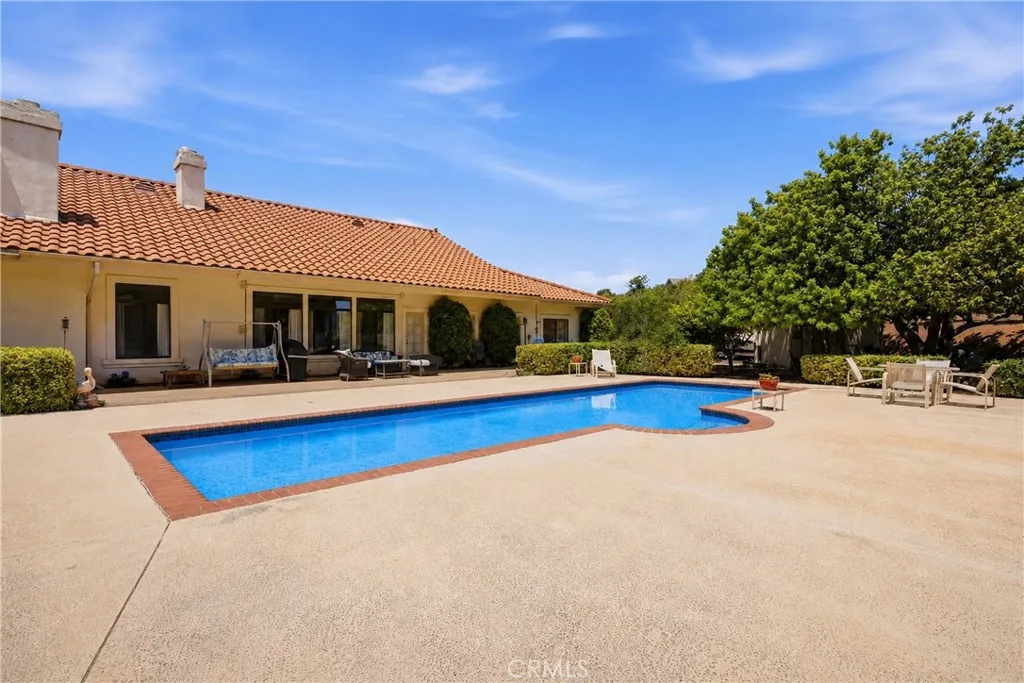 https://cdn.realtyfeed.com/cdn/127/306719758/8b52926679a09e6e14f7b184afa1054f.webp