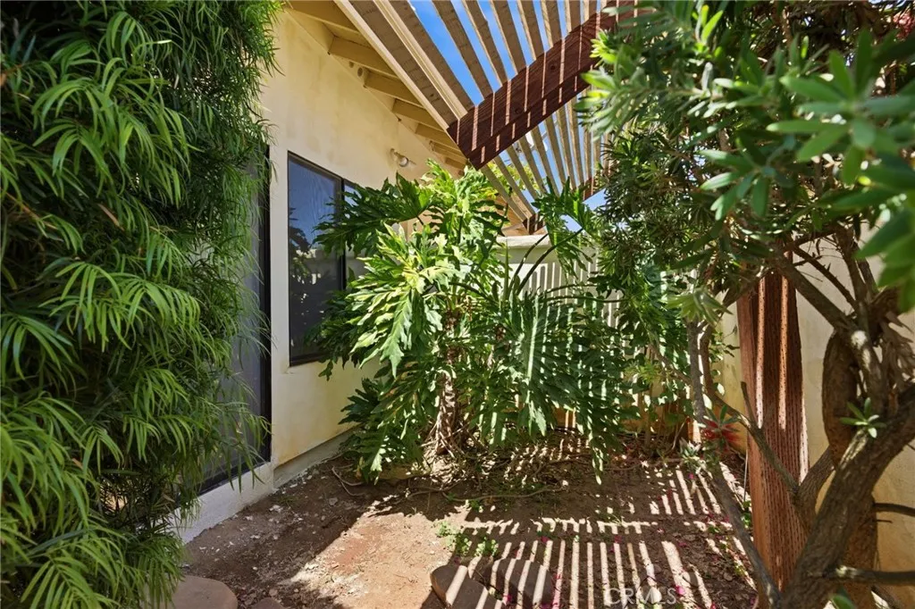 https://cdn.realtyfeed.com/cdn/127/306719758/ba121ead96eeb4ad2da71f154e8c846c.webp