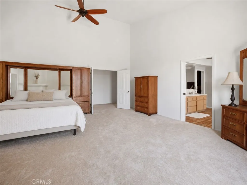 https://cdn.realtyfeed.com/cdn/127/306719758/e2bf8a1bb0de89c24a1ded7b93533a39.webp