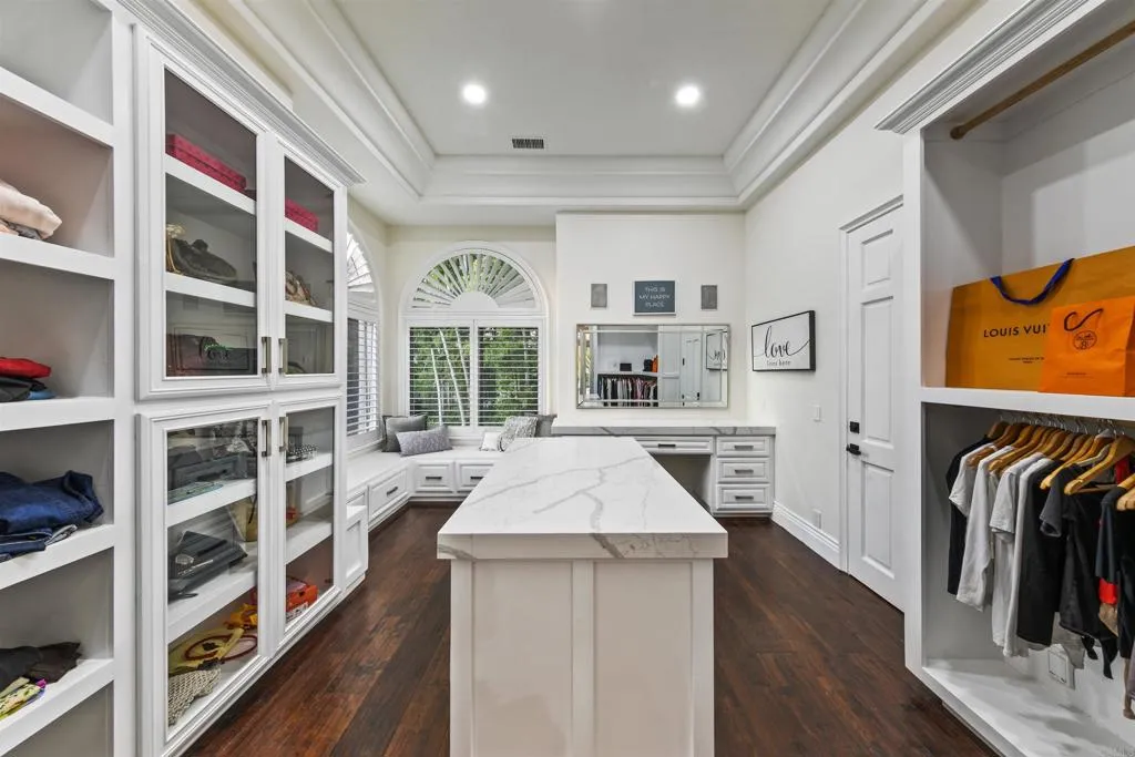 https://cdn.realtyfeed.com/cdn/127/306719807/5c4bde951743bdb71d2c2e5f202d4616.webp
