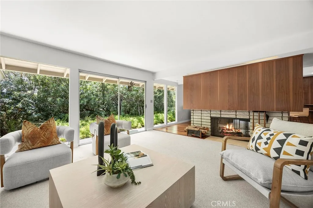 North Tustin, CA 92705