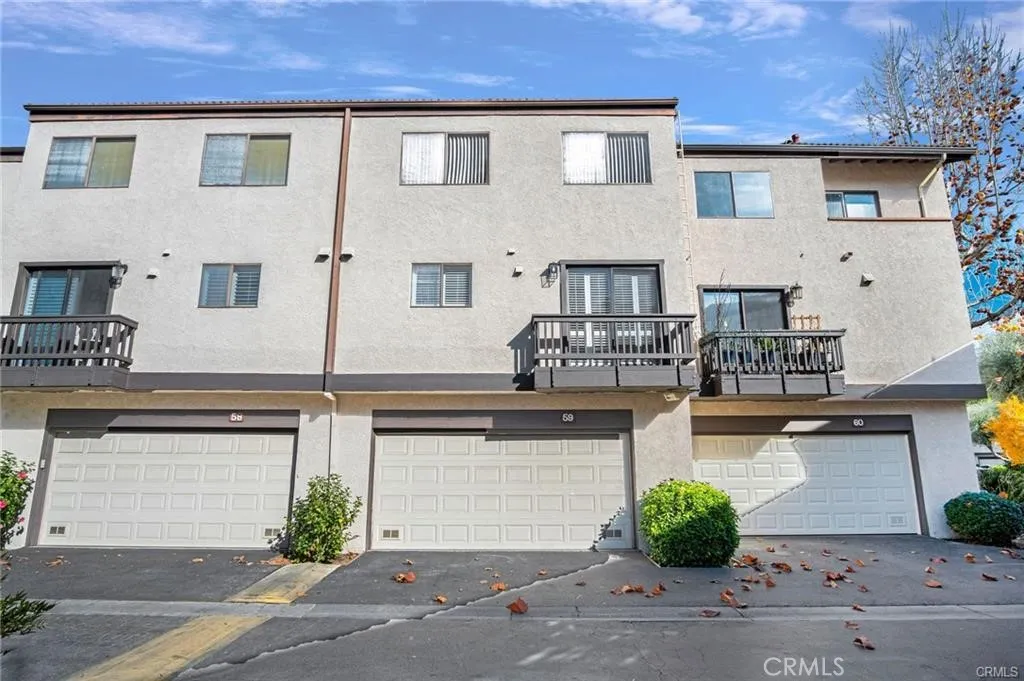 Woodland Hills, CA 91367