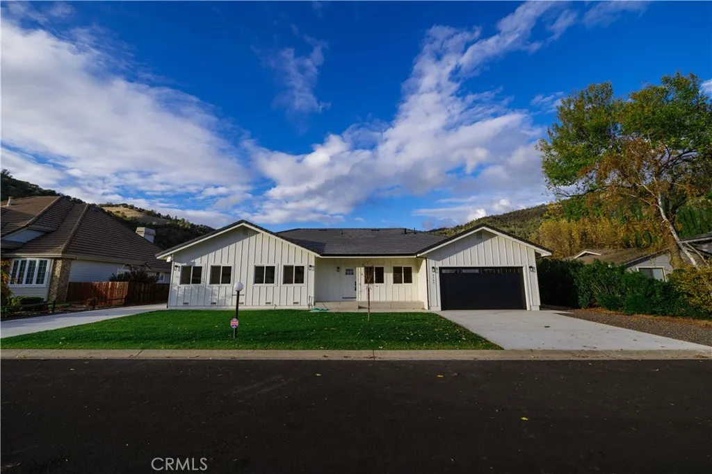 8388 Paradise Lagoon Drive