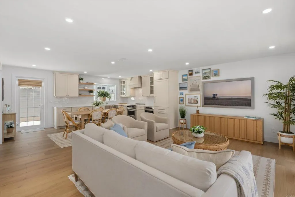 https://cdn.realtyfeed.com/cdn/127/306719912/73caae3498906ddb9a5ed021d22834cc.webp