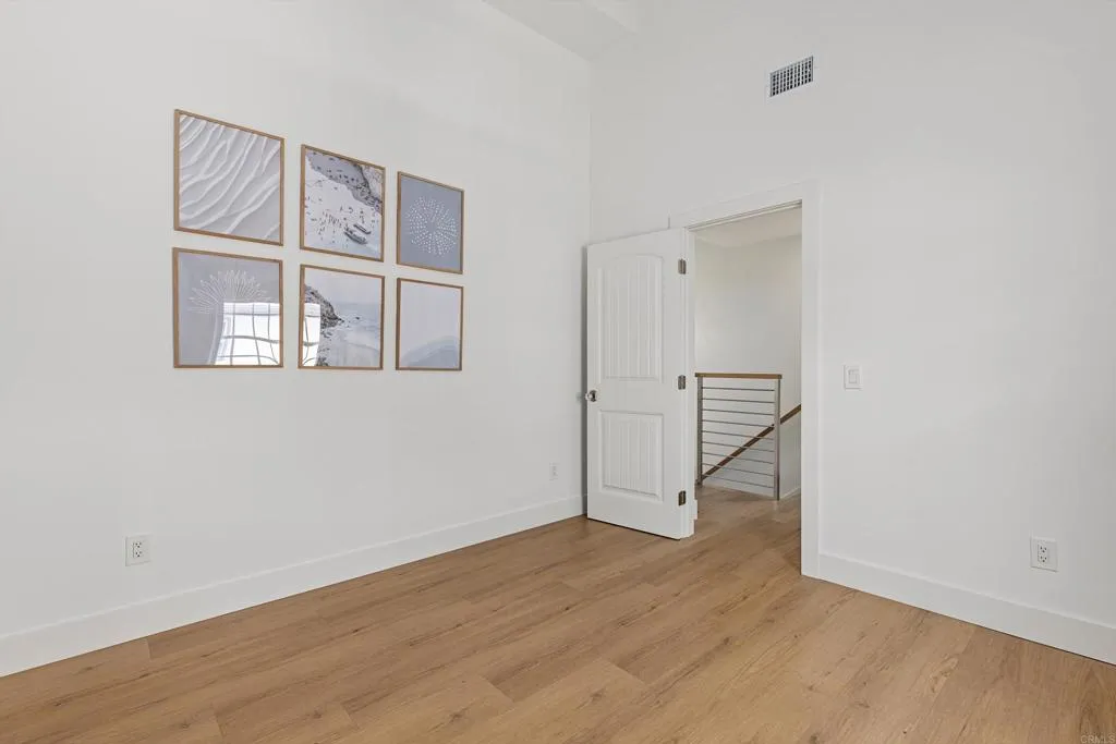 https://cdn.realtyfeed.com/cdn/127/306719912/c6cf066f79f94229f9ddfb77202f1ade.webp