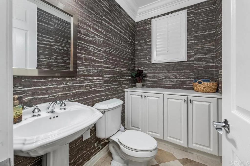 https://cdn.realtyfeed.com/cdn/127/306719926/748460dd1d68b276bbe18fe9100535b2.webp