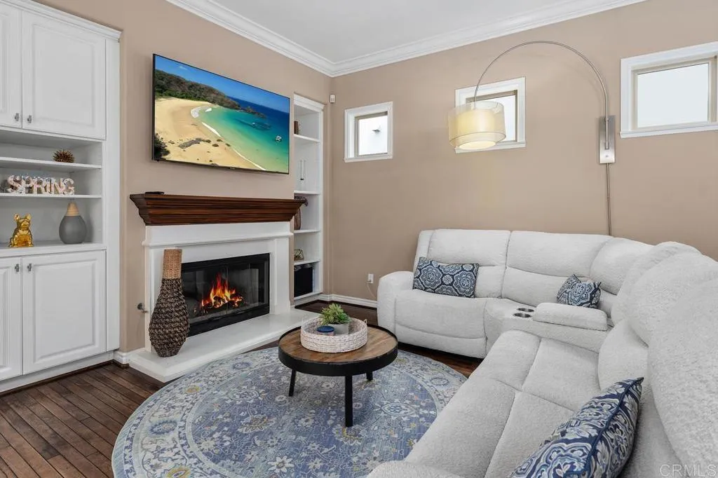 https://cdn.realtyfeed.com/cdn/127/306719926/cbef5b44bfed4a88313bf9d7aebc76e9.webp
