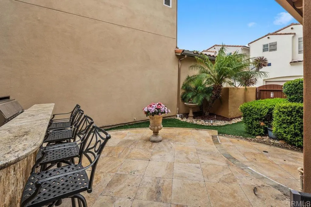 https://cdn.realtyfeed.com/cdn/127/306719926/d802cfa695bdec72ace7c29d4867053b.webp