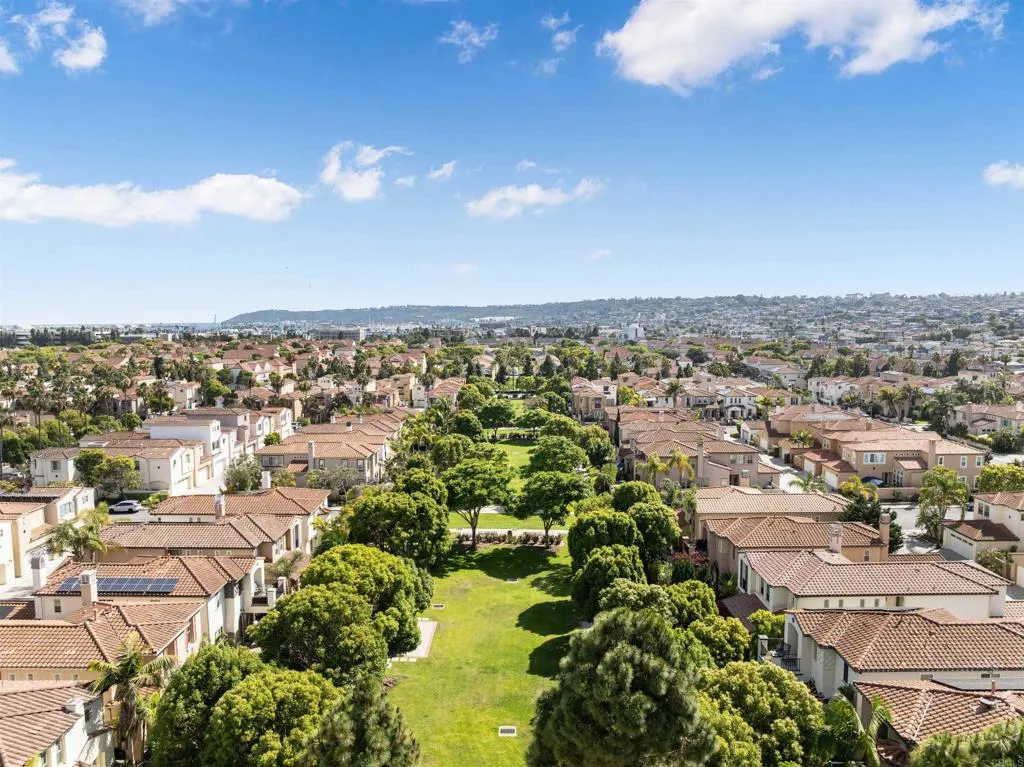 https://cdn.realtyfeed.com/cdn/127/306719926/d85f358cd49252c7825c6e93b099b12b.webp
