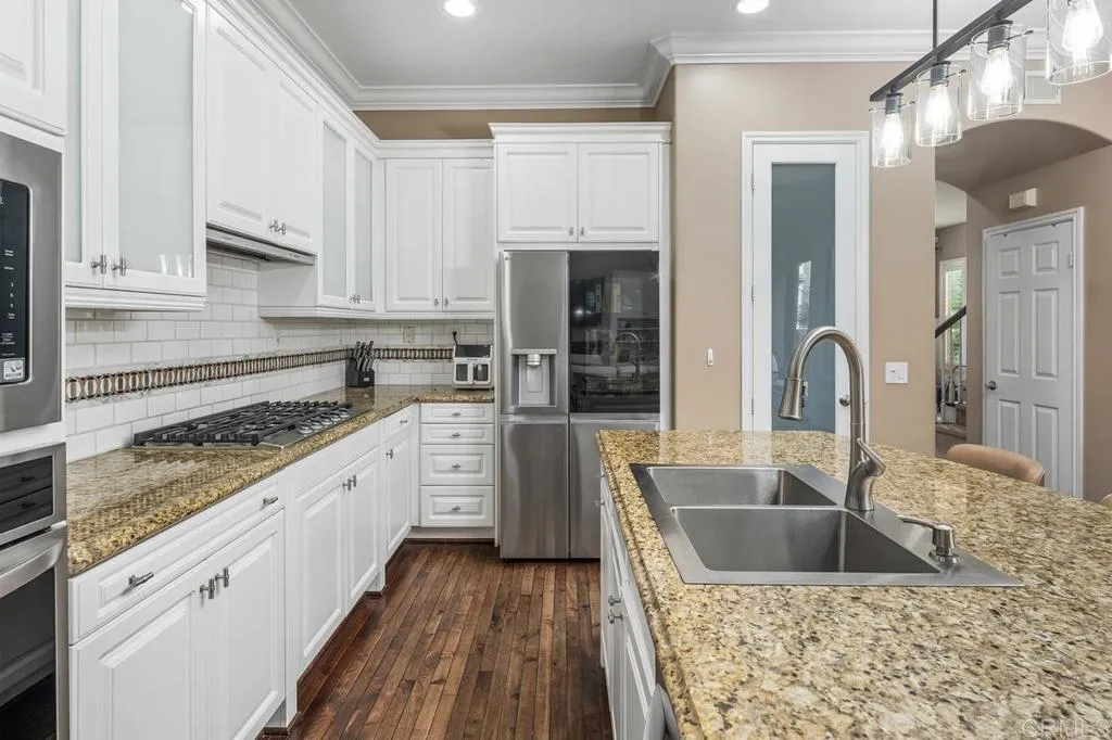 https://cdn.realtyfeed.com/cdn/127/306719926/e7e81b6225fc7c3438499fab0135d944.webp