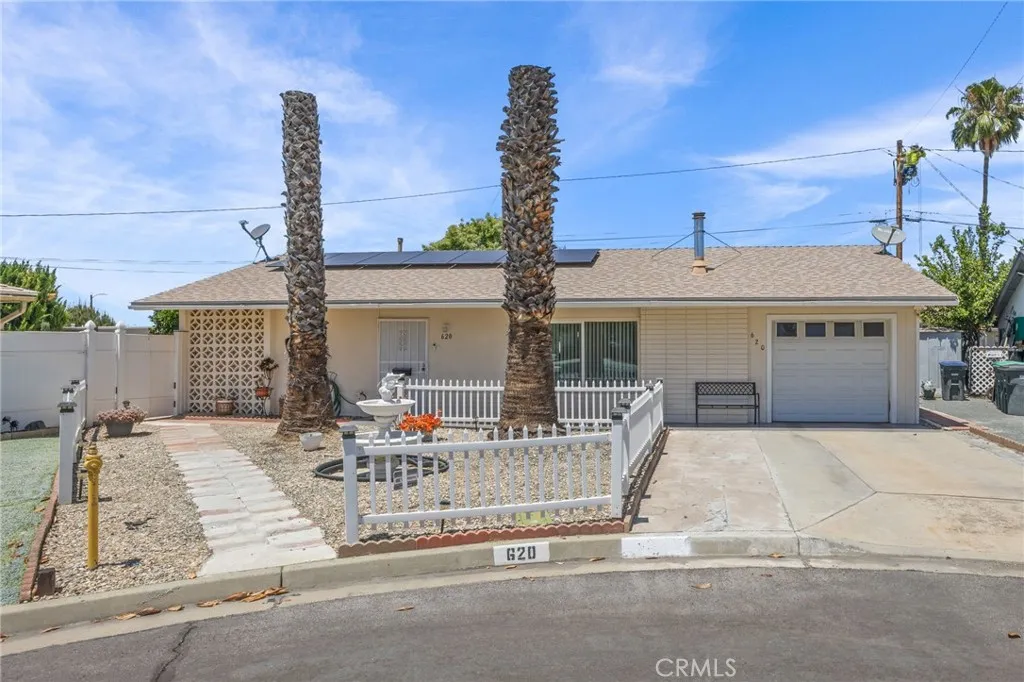 Hemet, CA 92543