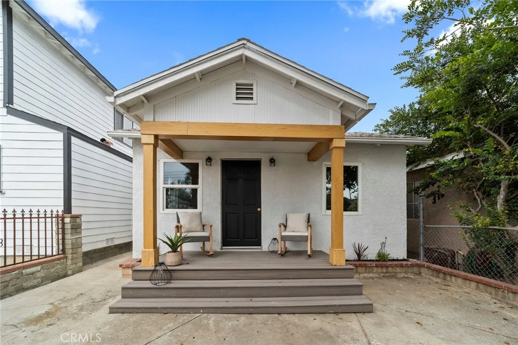 308 N Pasadena Avenue