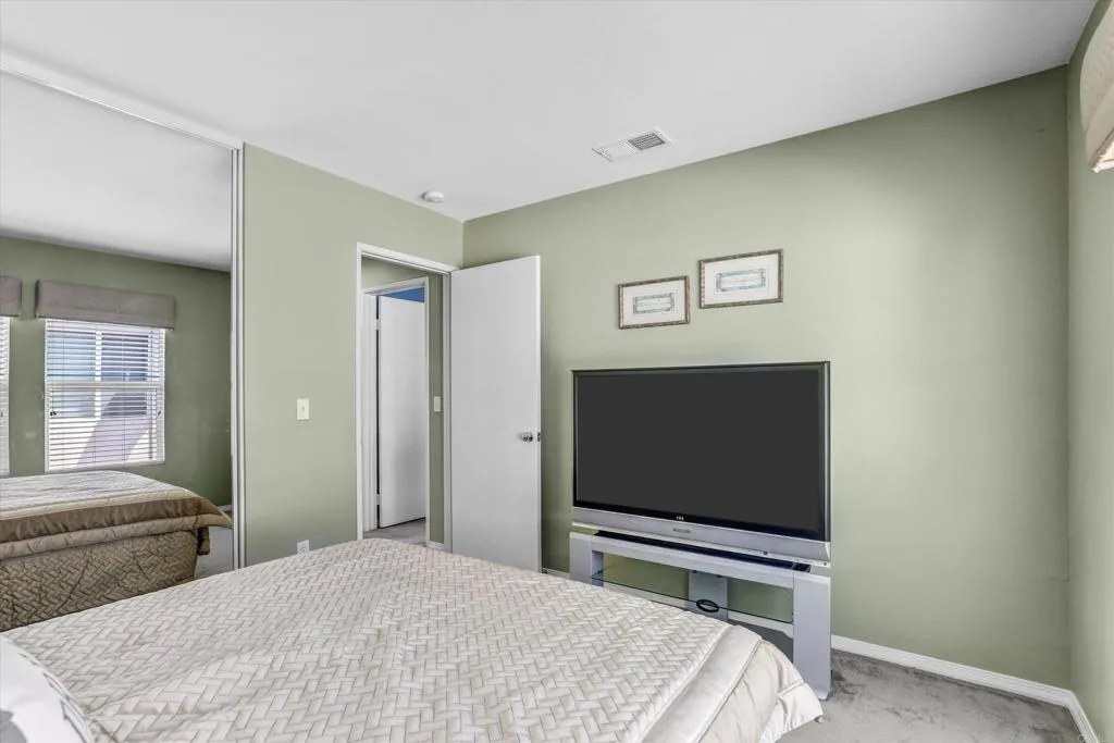 https://cdn.realtyfeed.com/cdn/127/306719934/39f09d368bfde2ef4e15c67ea6ecebd0.webp