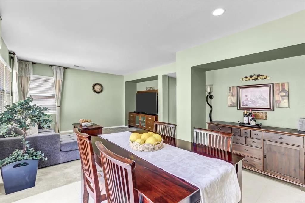 https://cdn.realtyfeed.com/cdn/127/306719934/80f222abfbea4c9ecf091421e5c855a2.webp