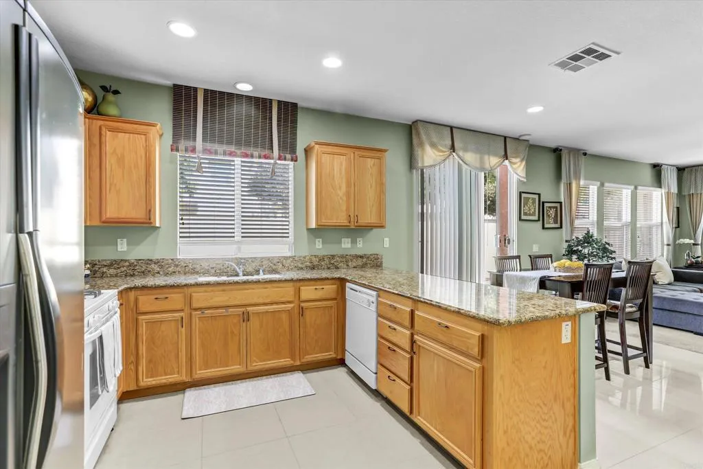 https://cdn.realtyfeed.com/cdn/127/306719934/a0786953f15f61c9a2efb1689325f7d0.webp