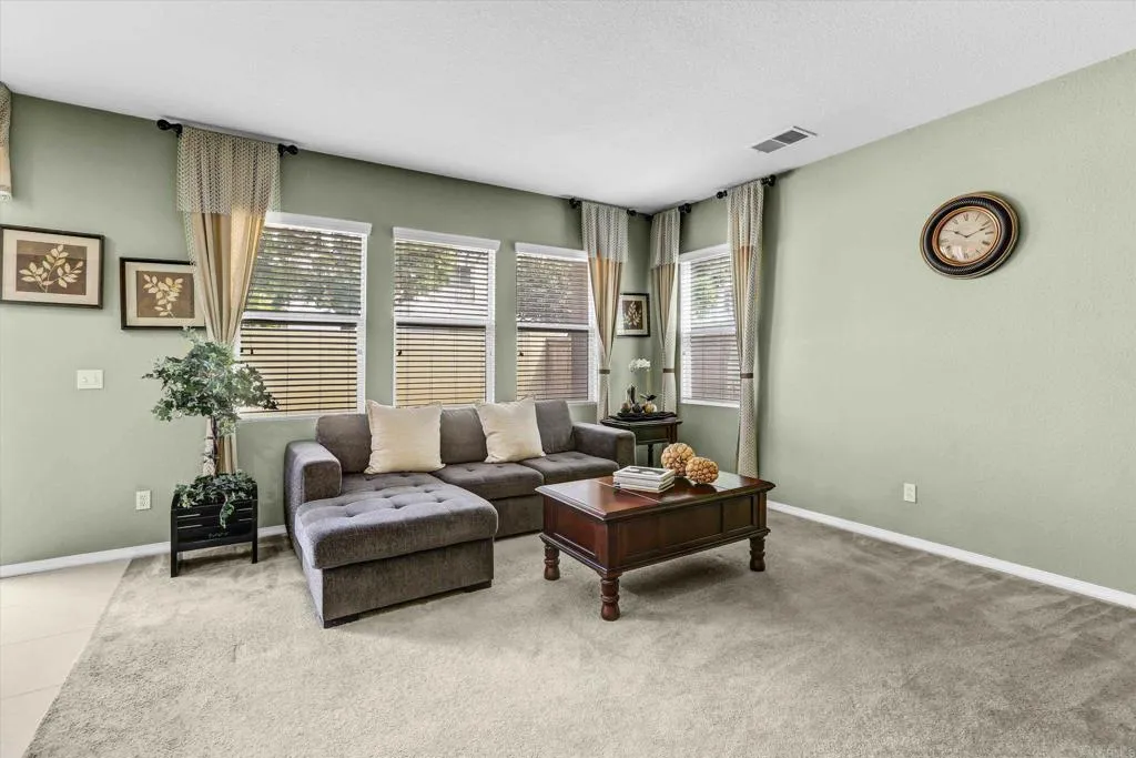 https://cdn.realtyfeed.com/cdn/127/306719934/d3e7c40351610e652ee9810c1cda9c61.webp