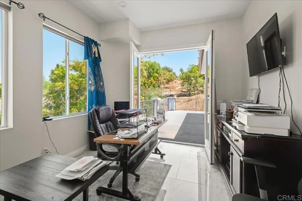 https://cdn.realtyfeed.com/cdn/127/306719960/1b1e1110b8cd6f8da504c2d564ae6c19.webp