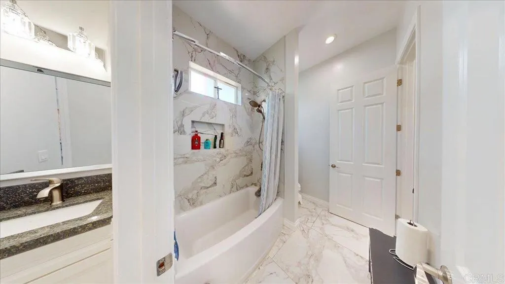 https://cdn.realtyfeed.com/cdn/127/306719960/5d66e057fd8c33df179a7fb6bc4bd6d8.webp