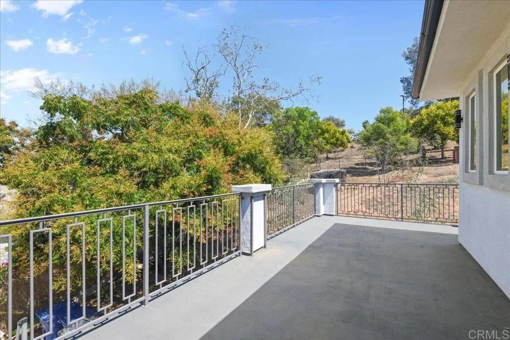 https://cdn.realtyfeed.com/cdn/127/306719960/a7b89f20aed99a0cc037bc05cc10c28c.webp