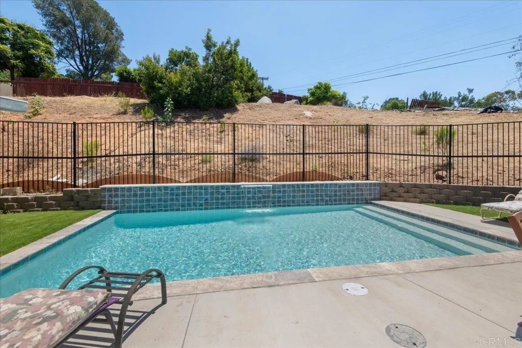 https://cdn.realtyfeed.com/cdn/127/306719960/ce784cc8c03d1dca220ec574f12fd537.webp