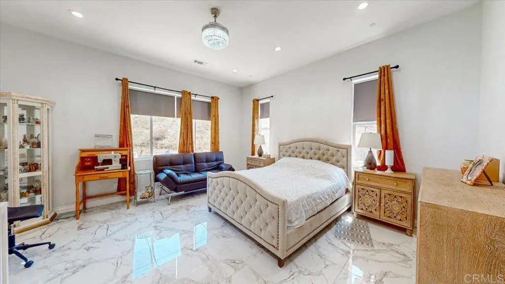https://cdn.realtyfeed.com/cdn/127/306719960/e9a074e9a140f62f17f0be7b1b5bd222.webp