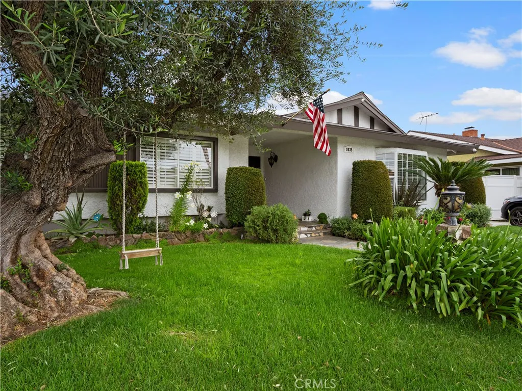 Downey, CA 90240