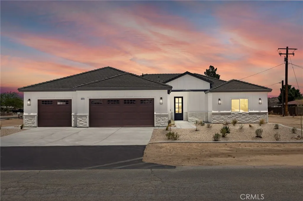 Apple Valley, CA 92307