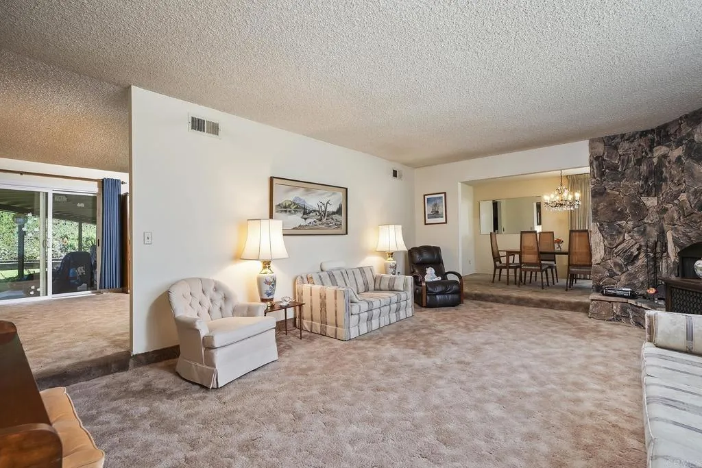 https://cdn.realtyfeed.com/cdn/127/306720008/ad1b63052053bb5f9b5eb2a2e7ed1bfc.webp