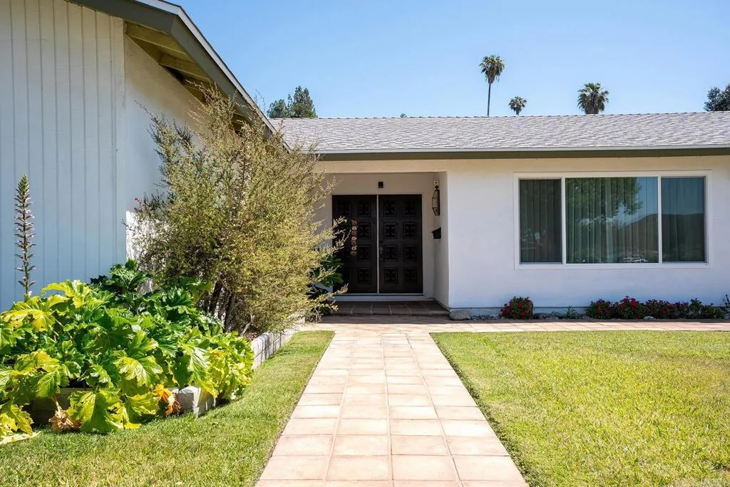 https://cdn.realtyfeed.com/cdn/127/306720008/b03282d229612b5e8a68d2e95d1b560d.webp