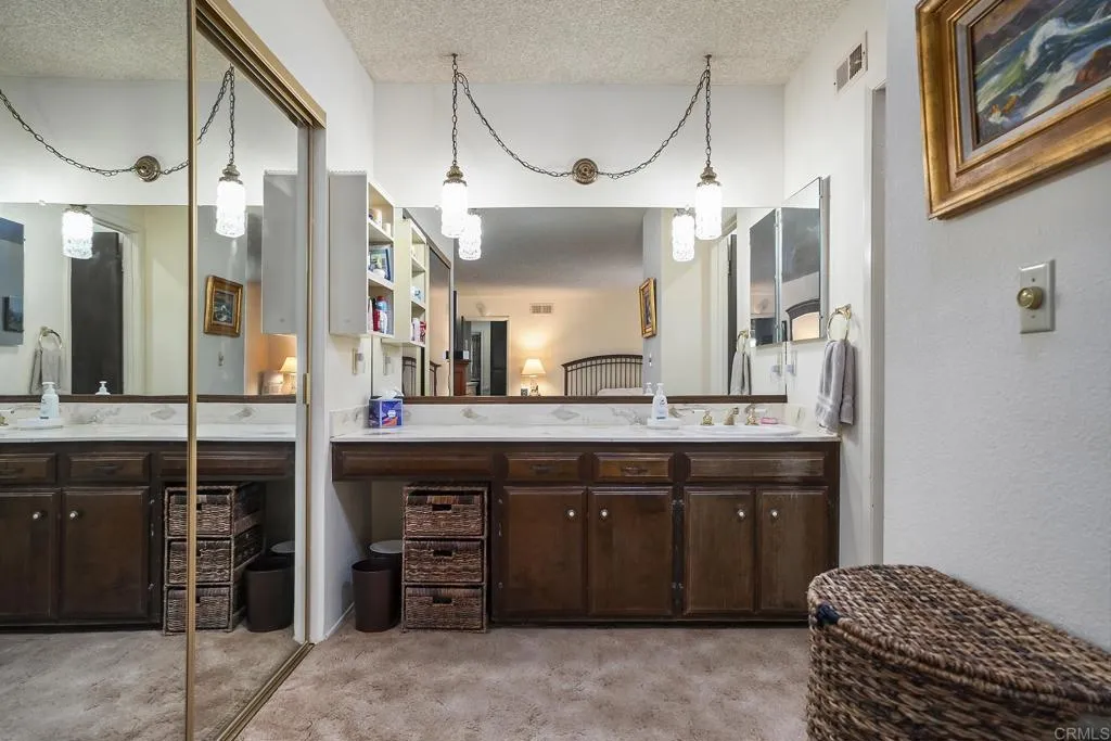 https://cdn.realtyfeed.com/cdn/127/306720008/e22e6c53bd9ee1c20fcf6d7094f9892f.webp