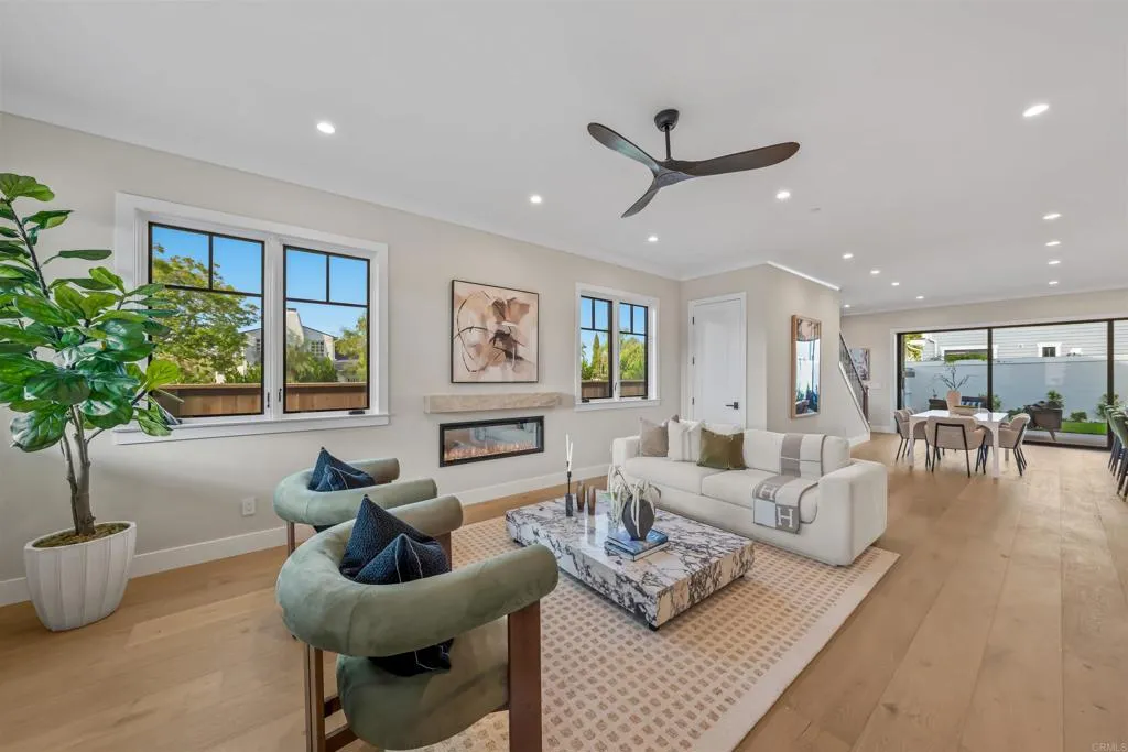 https://cdn.realtyfeed.com/cdn/127/306720017/05290ada8d8ab73e1f3317dbf4decc63.webp