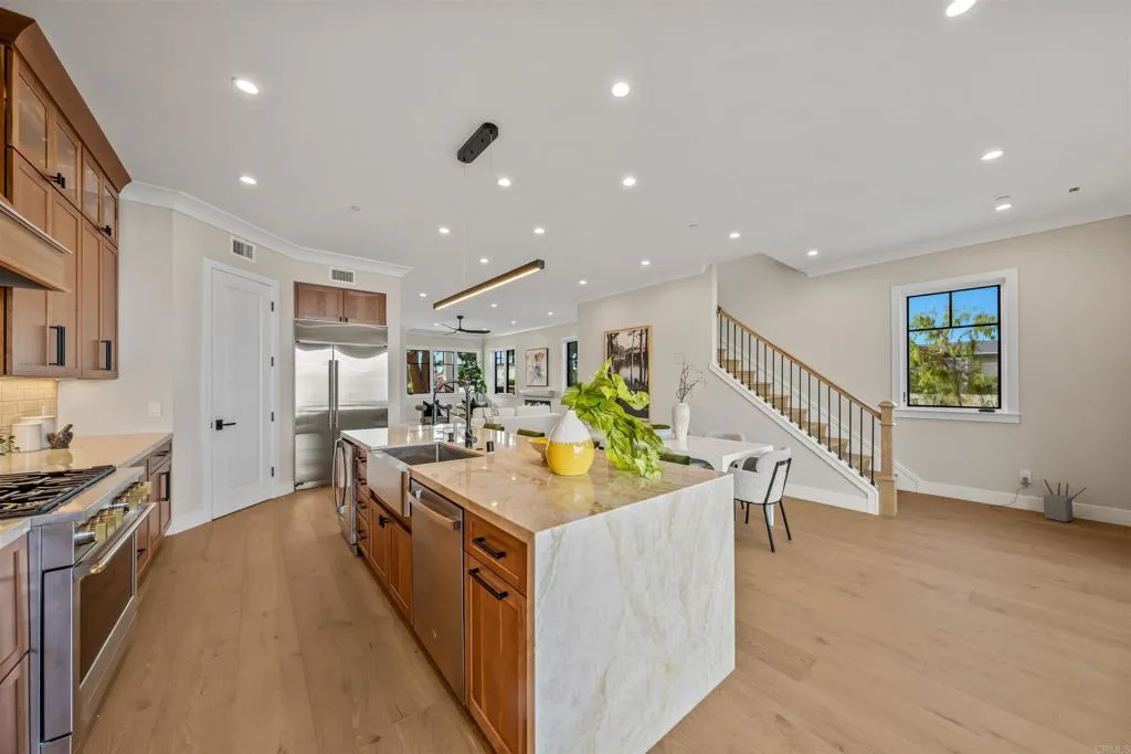 https://cdn.realtyfeed.com/cdn/127/306720017/05cd52a78062d60cc3e925c3bf67510f.webp