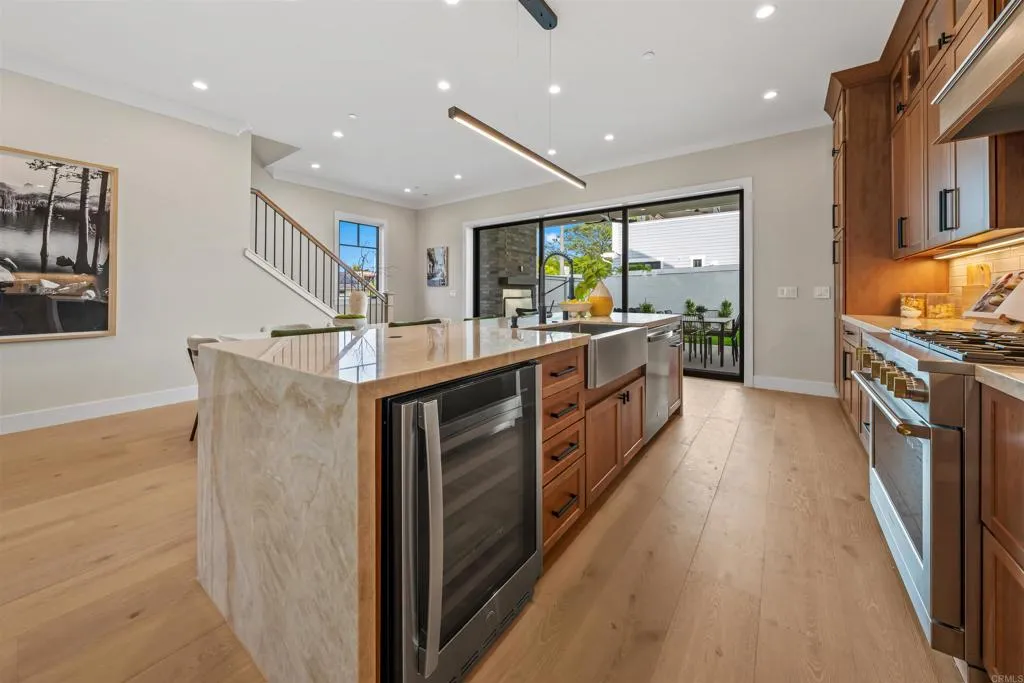 https://cdn.realtyfeed.com/cdn/127/306720017/35d45b82e06df81e7091f02195b84050.webp